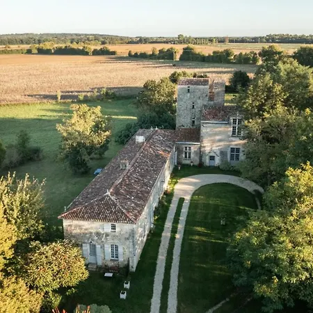 Château Proche Rochelle Champdolent